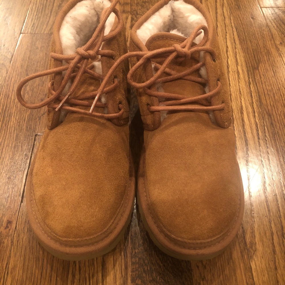 AUTHENTIC Men’s Size 7 UGG Construction boots